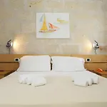 Delle Cave فندق